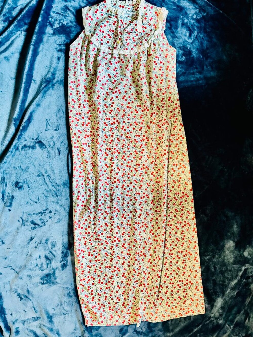 vintage 1970s / 1980s Lanz of Salzburg nightgown